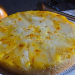 Pear upside-down cake